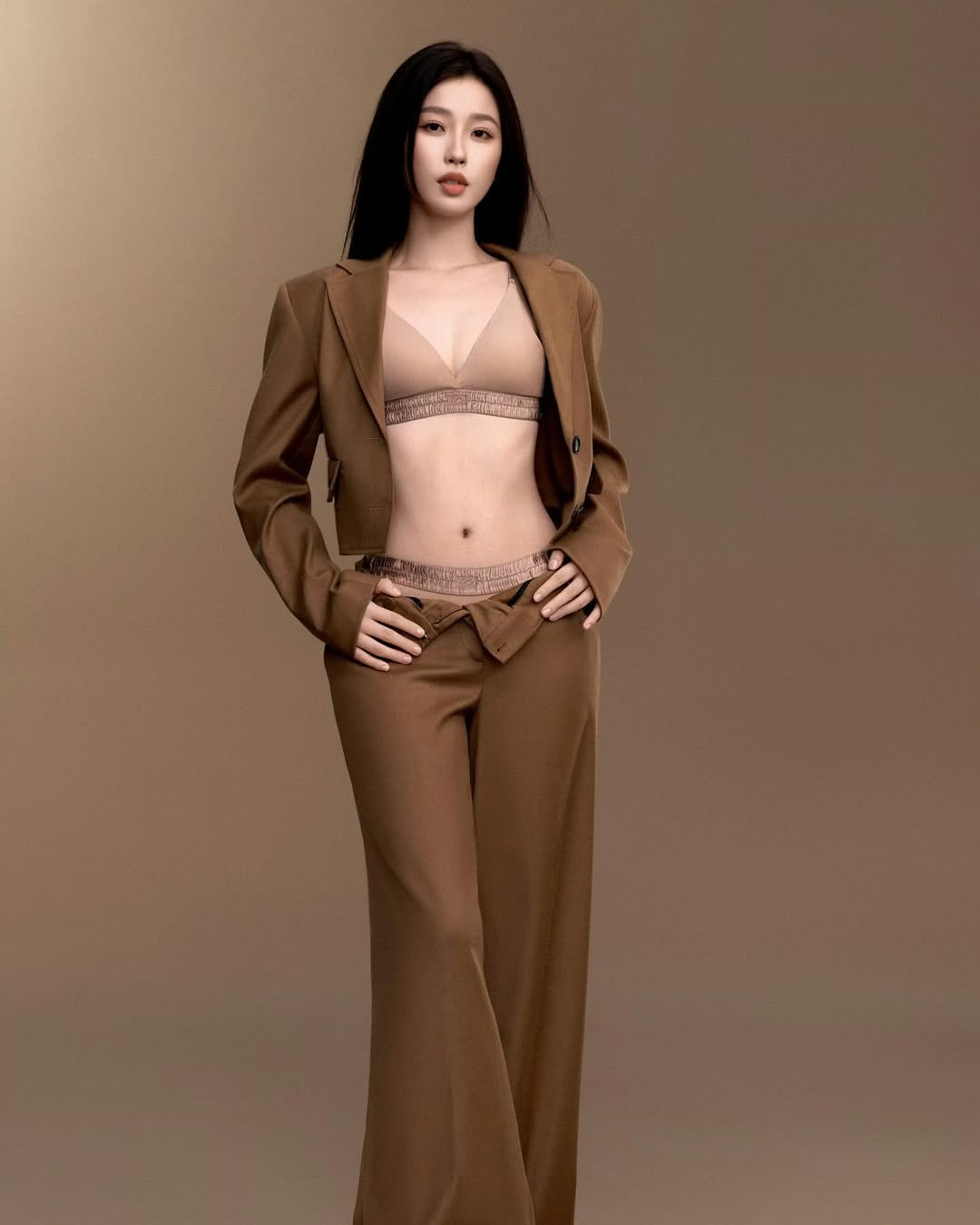 Esther Yu public/images/actor/images/Esther-Yu-1402.jpeg