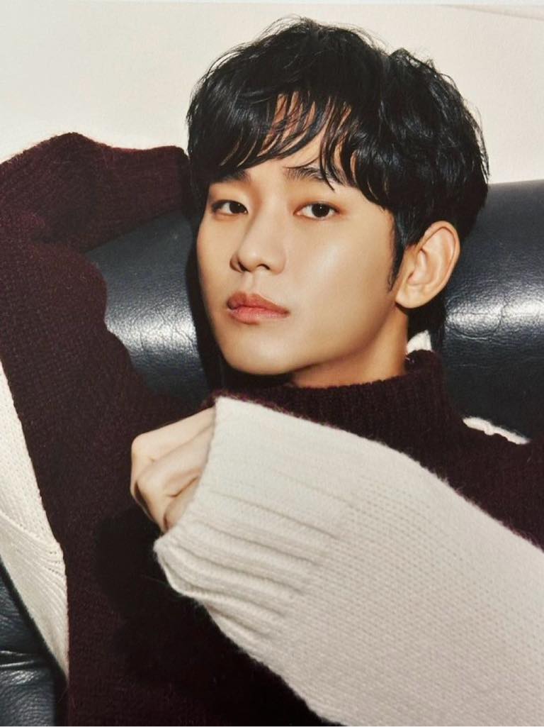 Kim Soo Hyun public/images/actor/images/Kim-Soo-Hyun-6303.jpeg