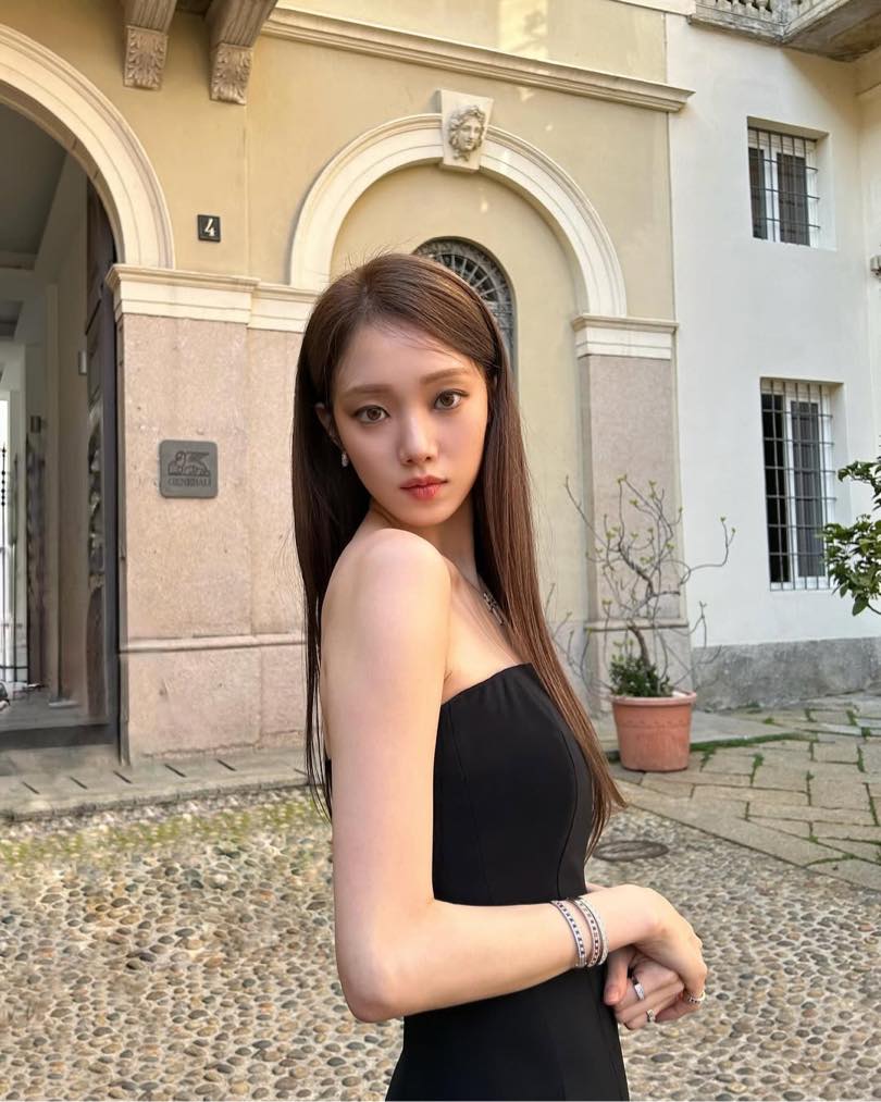 Lee Sung Kyung public/images/actor/images/Lee-Sung-Kyung-6625.jpeg