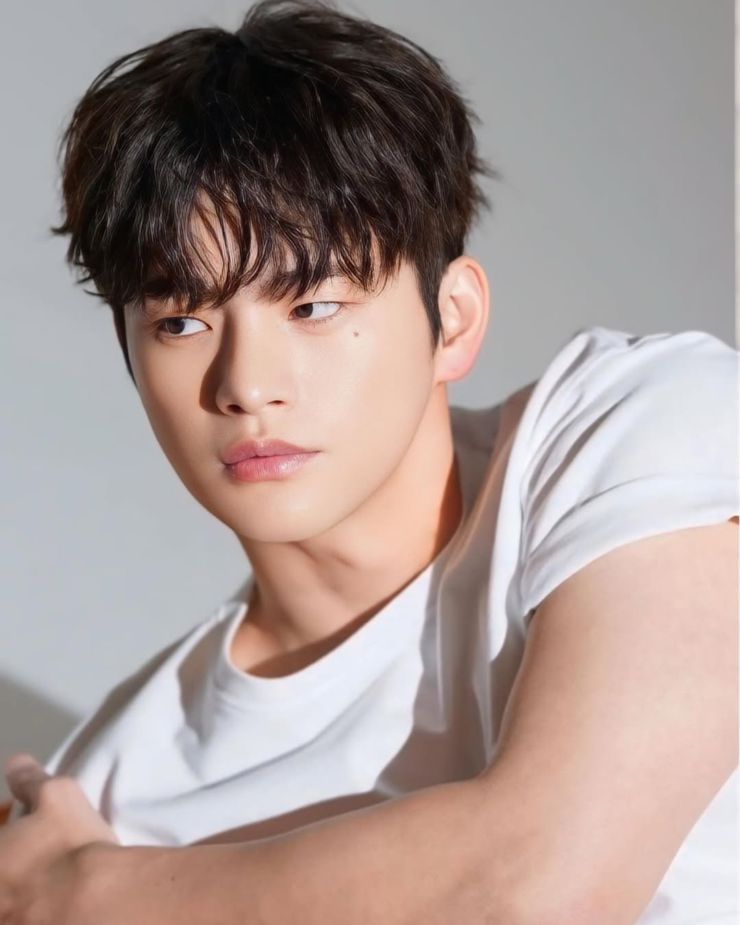 Seo In Guk public/images/actor/images/Seo-In-Guk-3164.jpeg