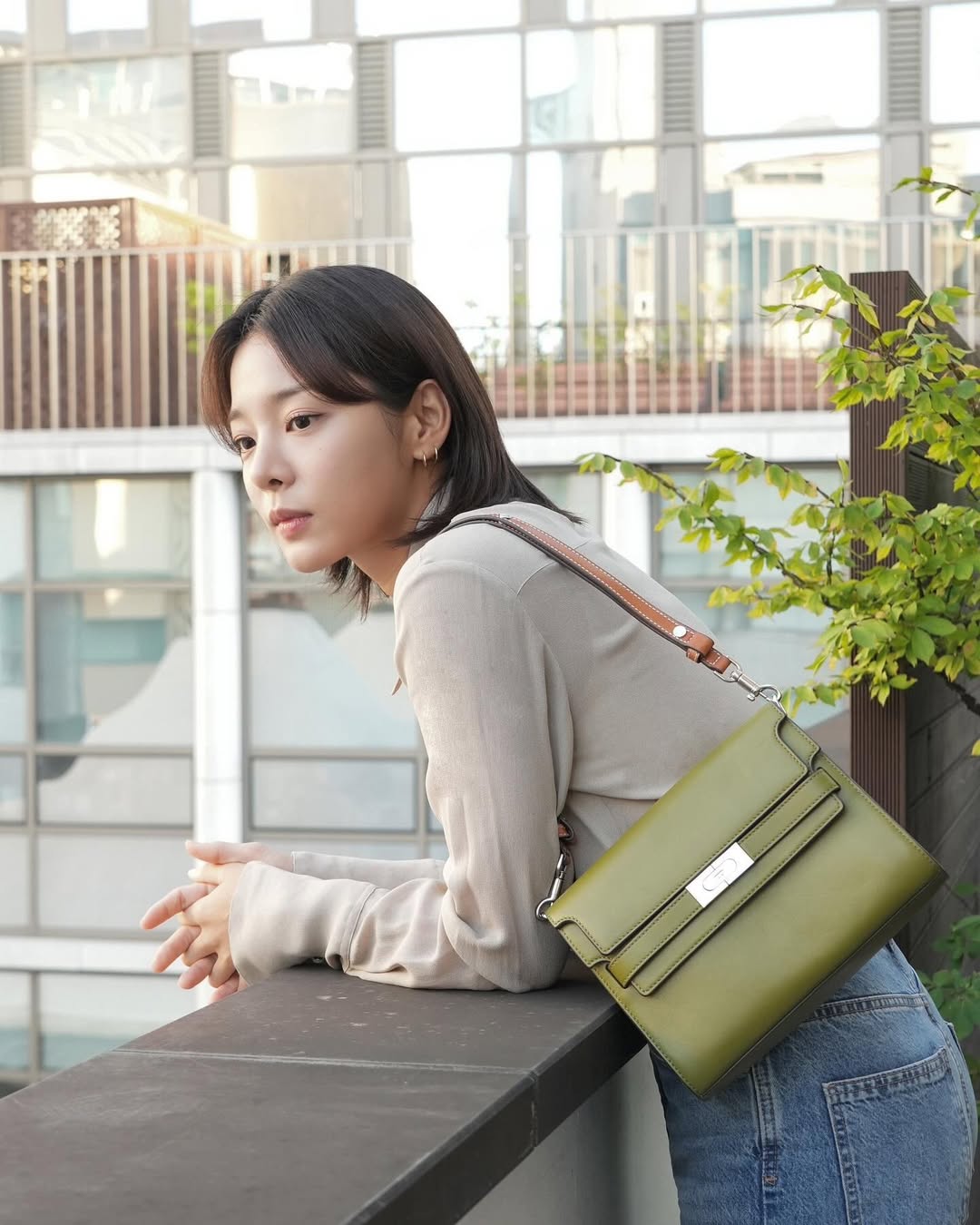 Seol In Ah public/images/actor/images/Seol-In-Ah-0268.jpeg