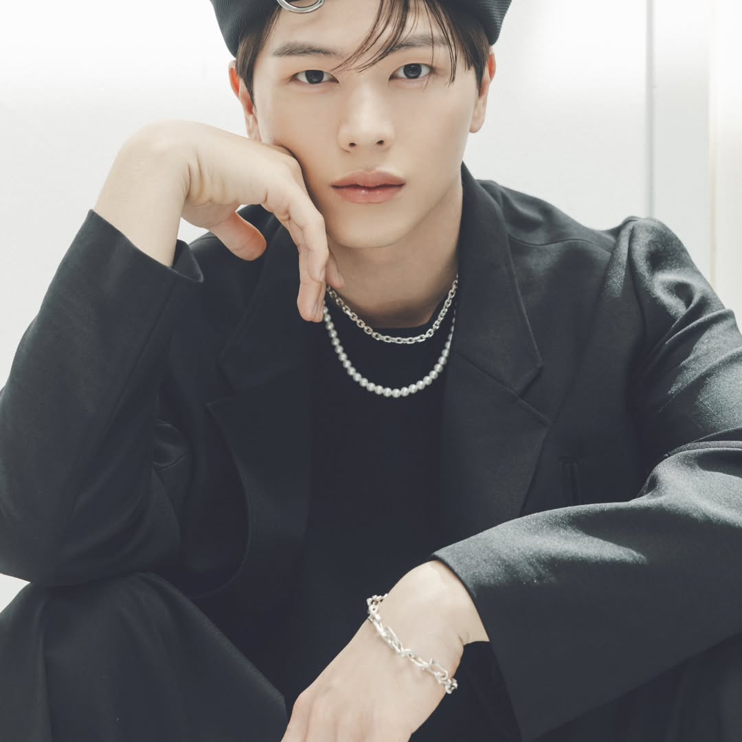 Yook Sung Jae public/images/actor/images/Yook-Sung-Jae-2514.jpeg