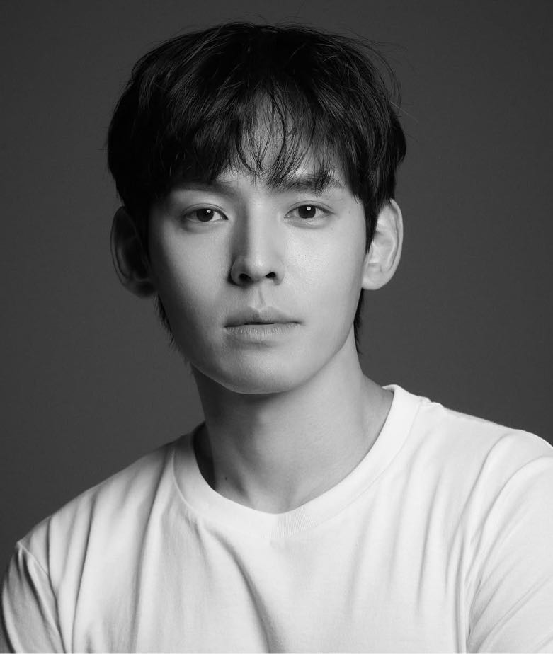 public/images/actor/profilePic/Kang-Hyung-Suk-4058.jpeg